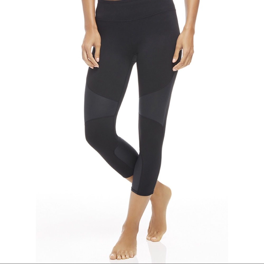 Fabletics Sabrina Capri